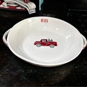 White and Red Holiday Bakeware Dish